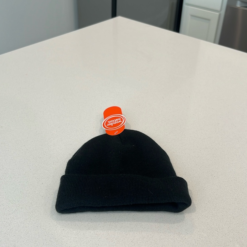 BLACK BEANIE ( ONE SIZE ) Kids